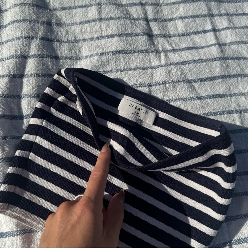 Aritzia BABATON sculpt knit crop top bandeau